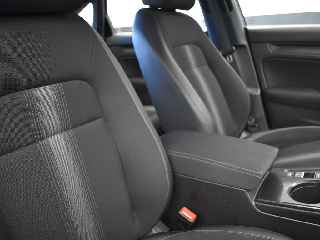 Used 2025 Honda Civic Sport image 26