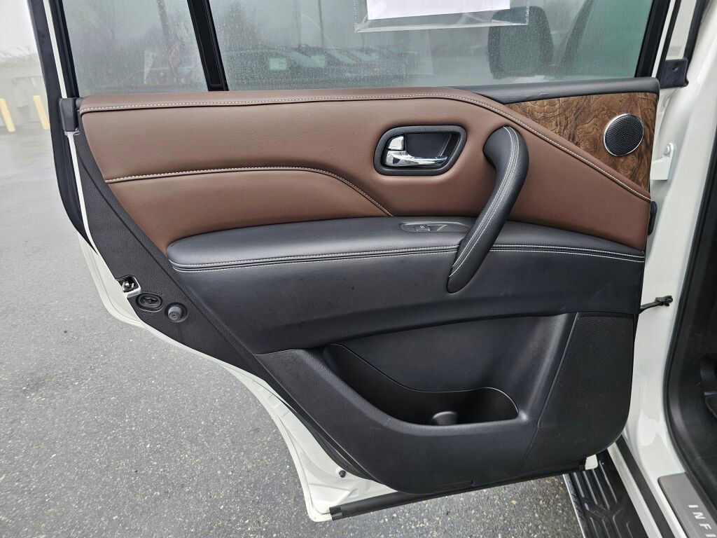 Used 2023 INFINITI QX80 Premium Select w/ Cargo Package image 20