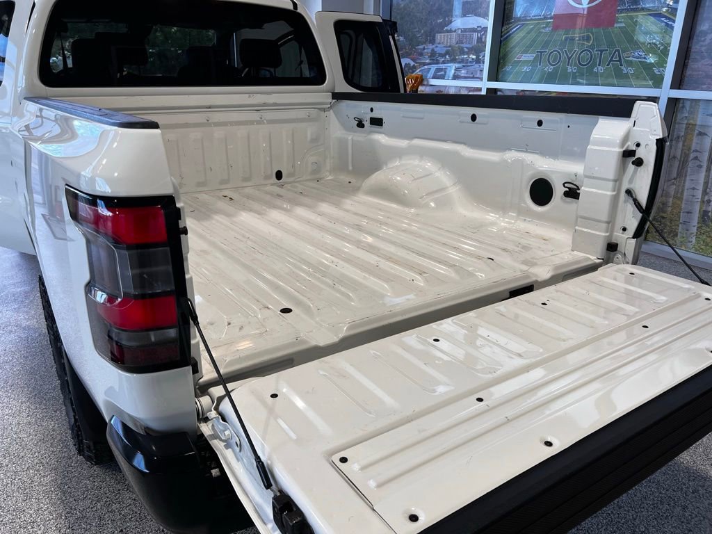 Used 2025 Nissan Frontier S image 52