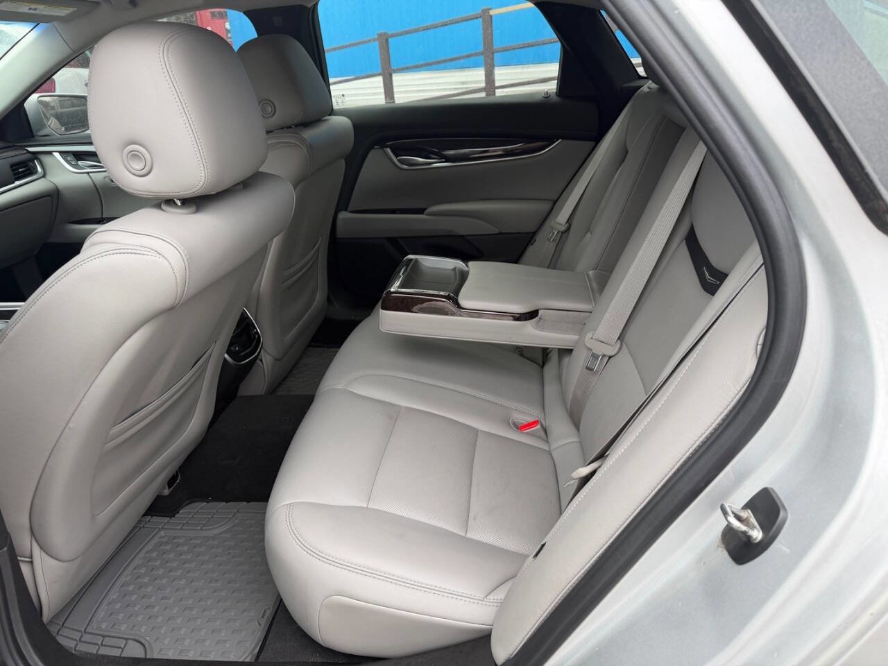 Used 2016 Cadillac XTS Luxury image 10