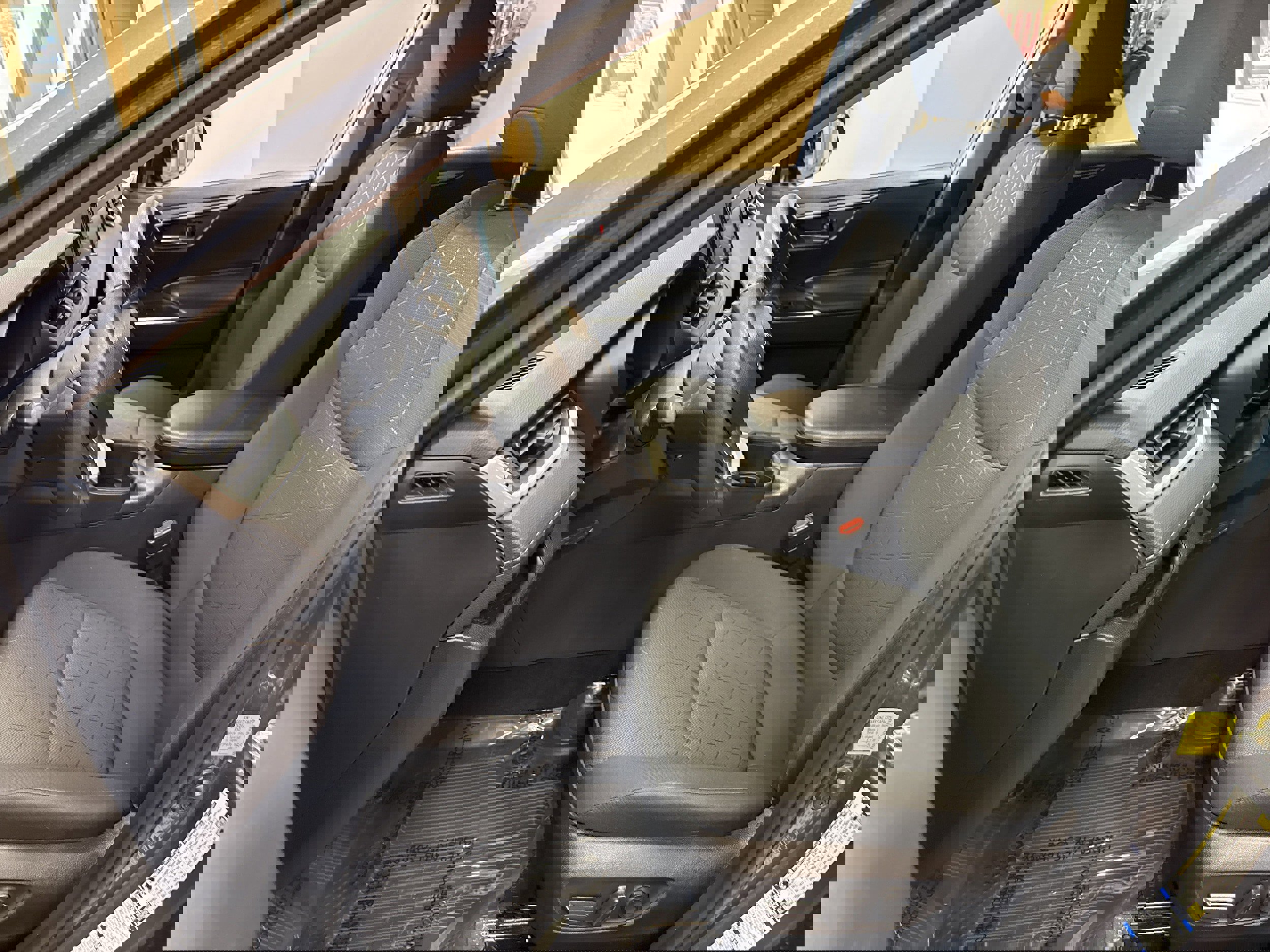 Used 2022 Toyota RAV4 XLE w/ XLE Grade Weather Package image 28