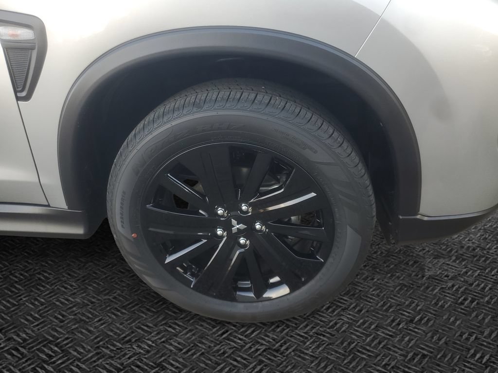 New 2026 Mitsubishi Outlander Sport LE AWD/4WD image 11