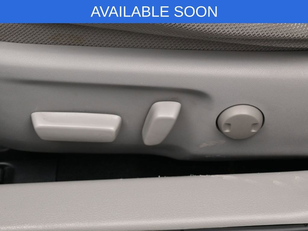 Used 2012 Toyota Camry LE FWD image 10