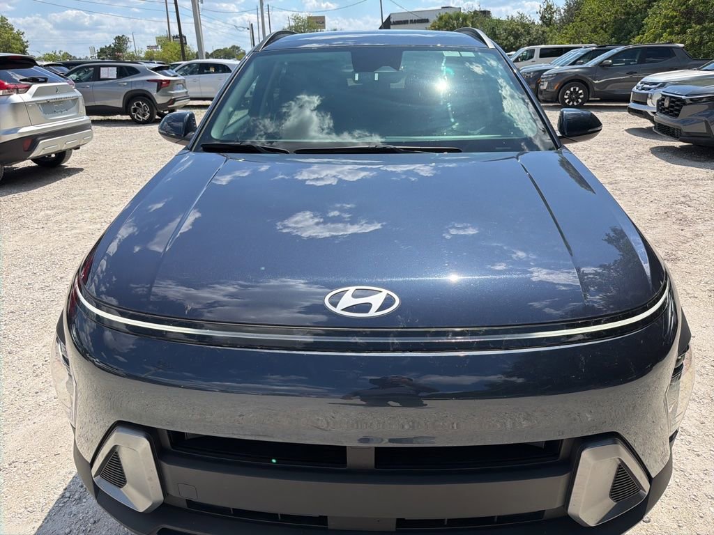 Used 2025 Hyundai Kona SEL FWD image 6