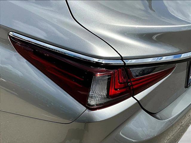 Used 2021 Lexus ES 350 w/ Premium Package image 29