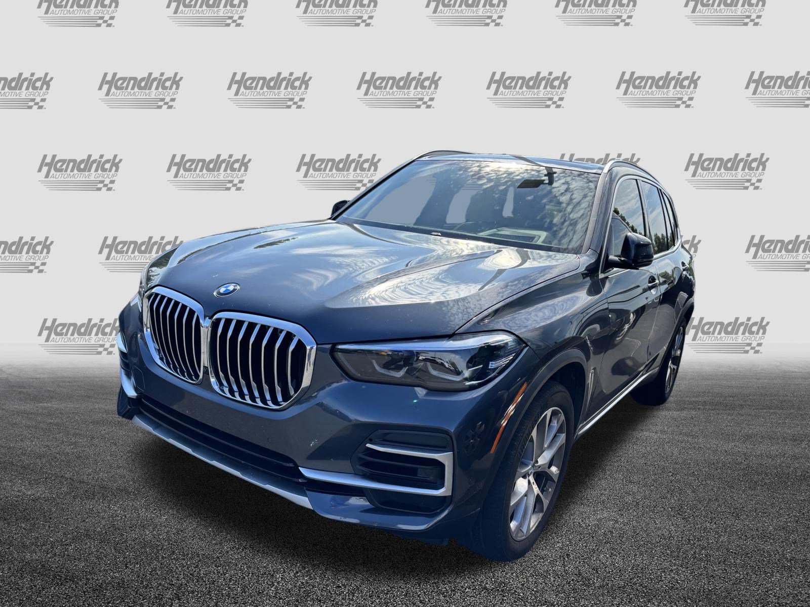 Used 2022 BMW X5 sDrive40i w/ Luxury Seating Package RWD image 5