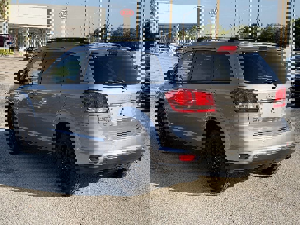 Used 2019 Dodge Journey SE w/ Connectivity Group image 7