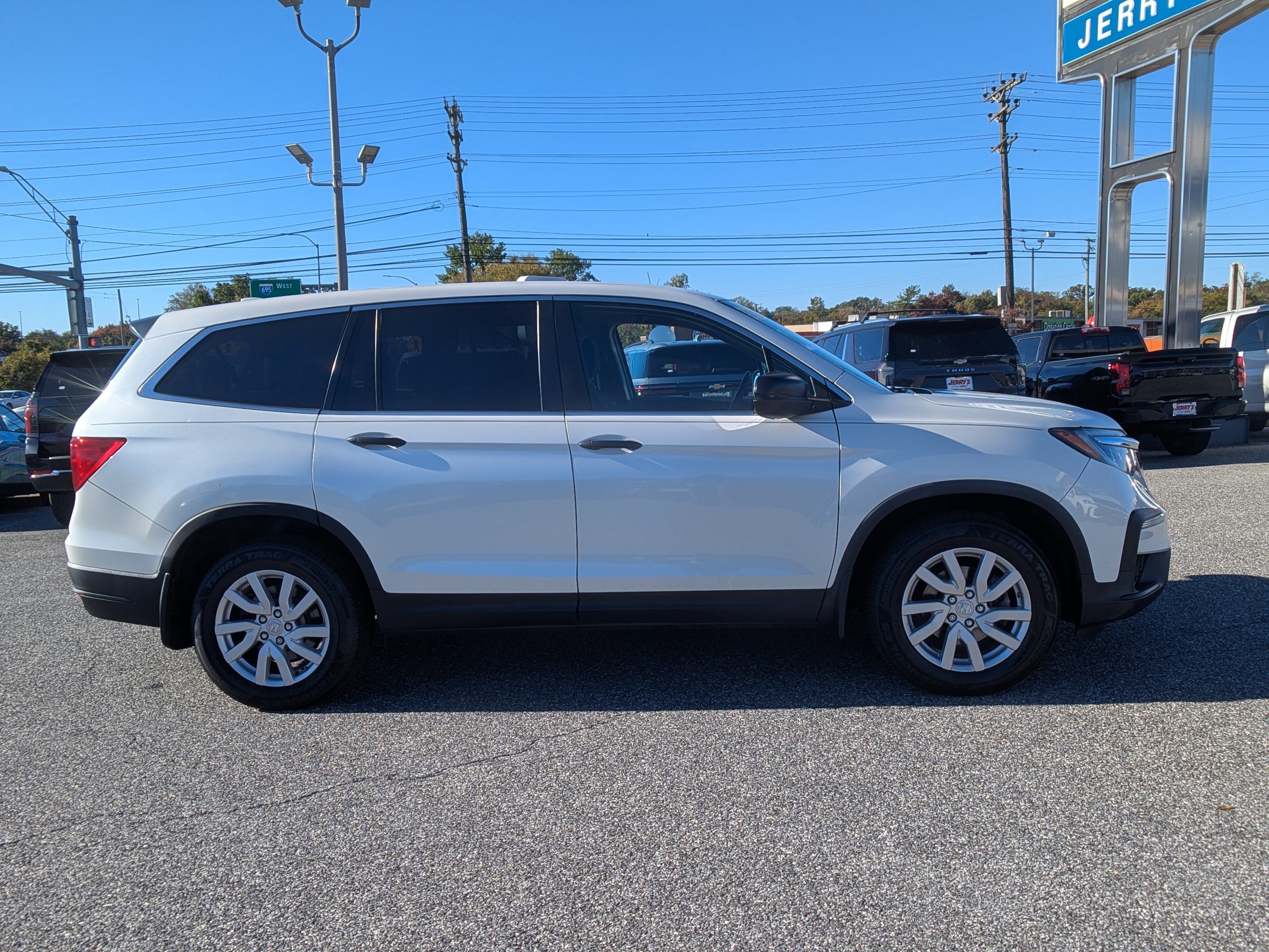 Used 2019 Honda Pilot LX image 10