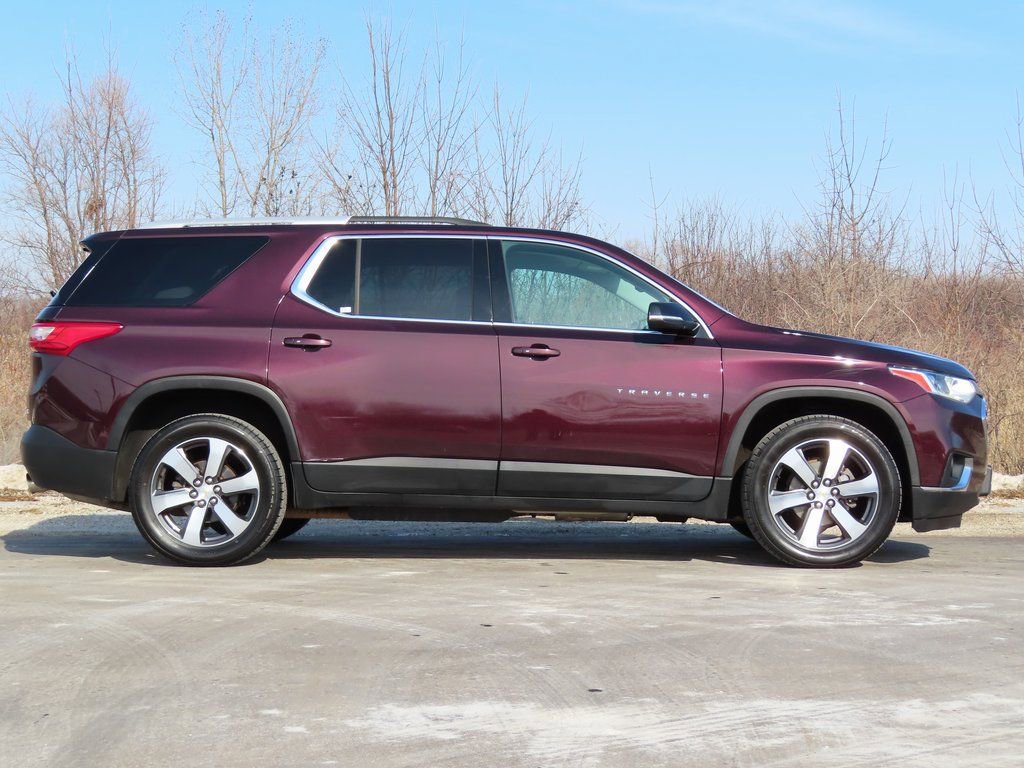 Used 2018 Chevrolet Traverse LT AWD/4WD image 2