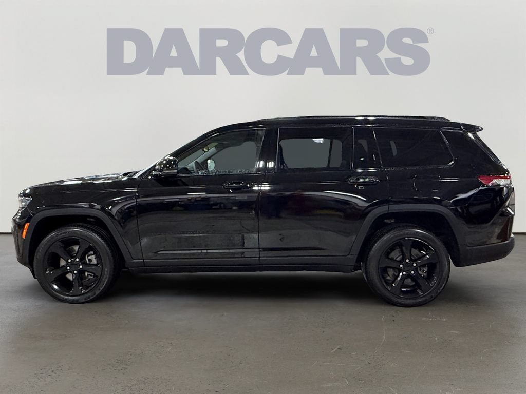 Used 2023 Jeep Grand Cherokee L Laredo AWD/4WD image 4