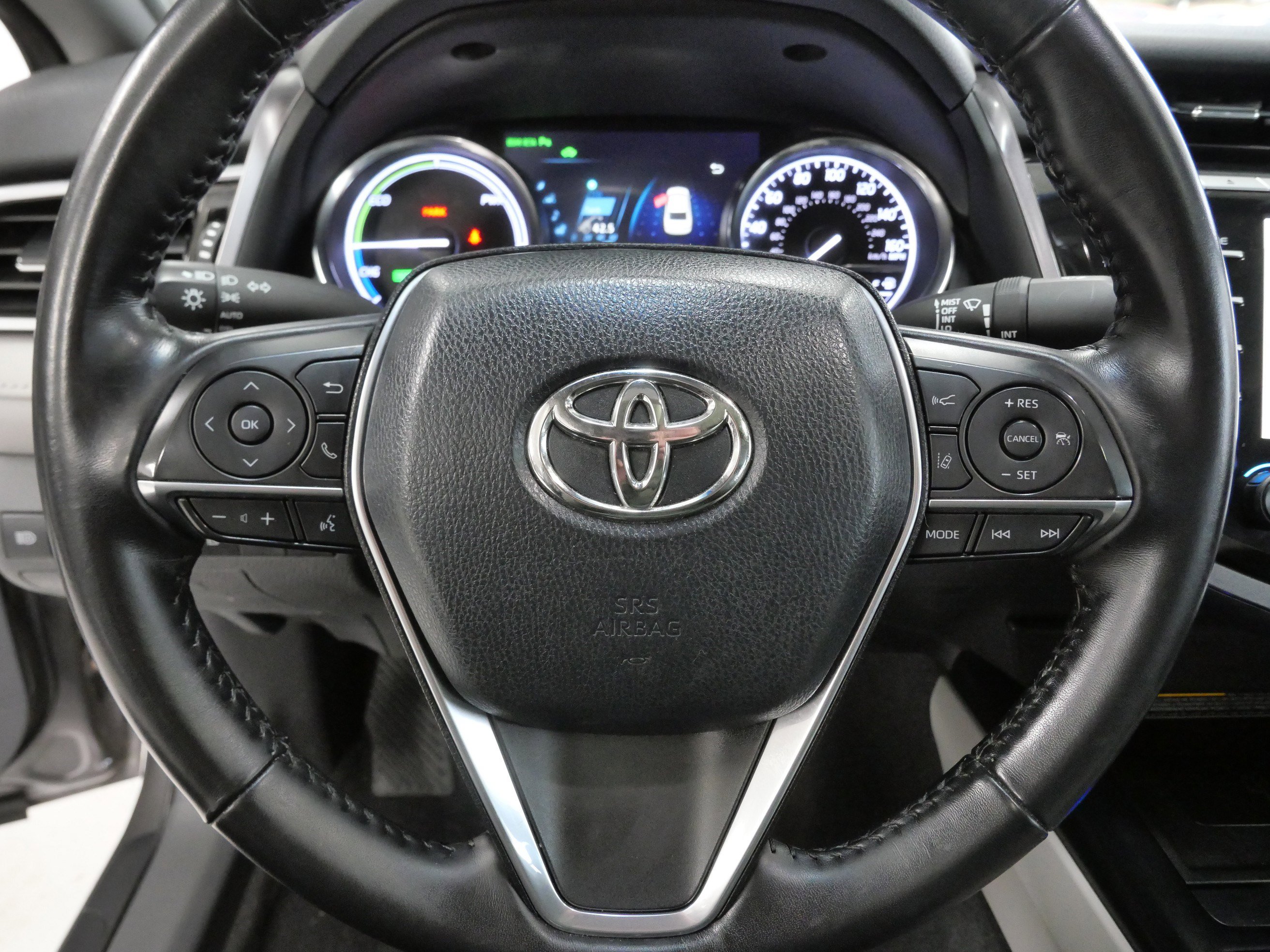 Certified 2018 Toyota Camry XLE image 25