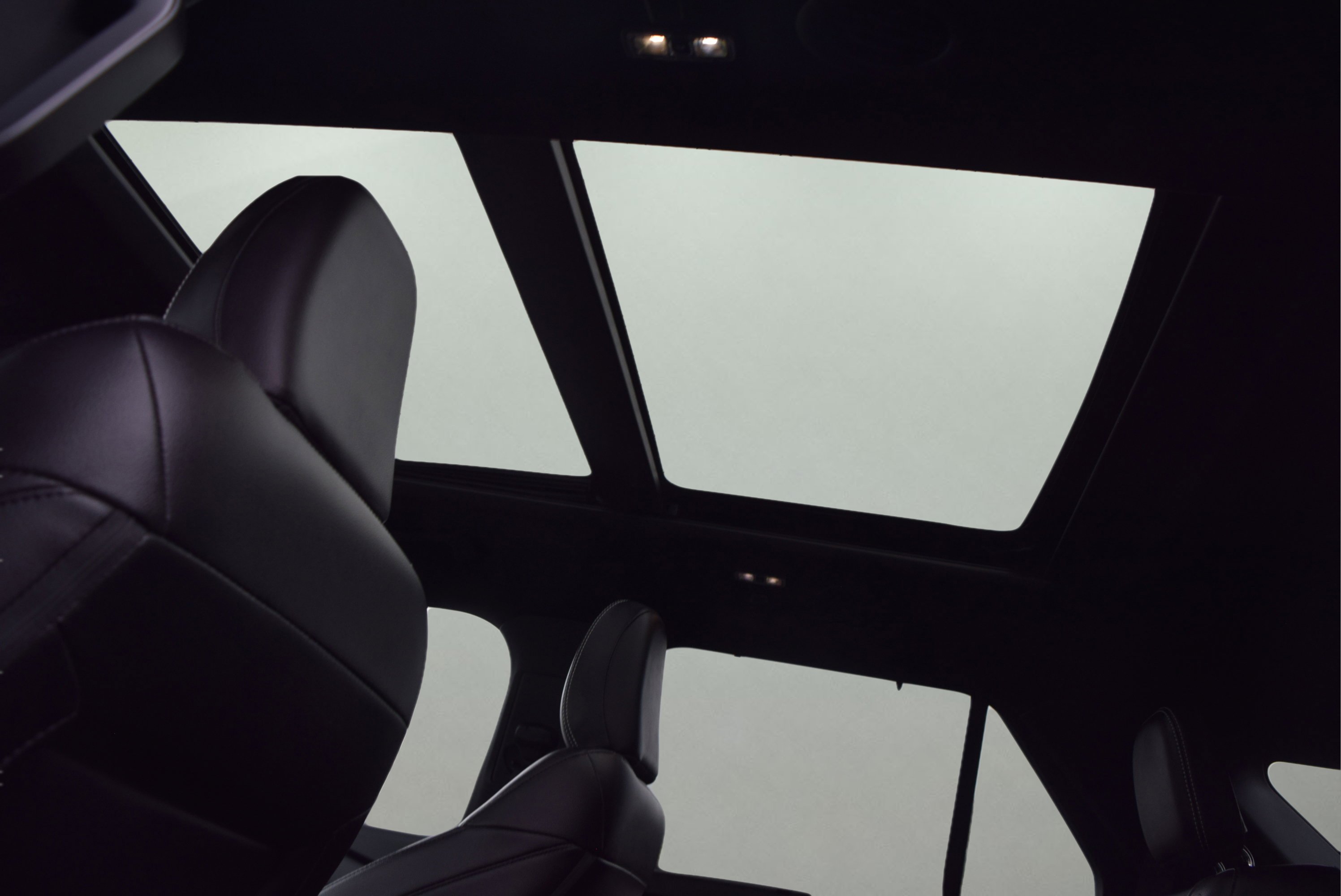 Used 2022 Ford Explorer ST w/ Equipment Group 401A AWD/4WD image 9