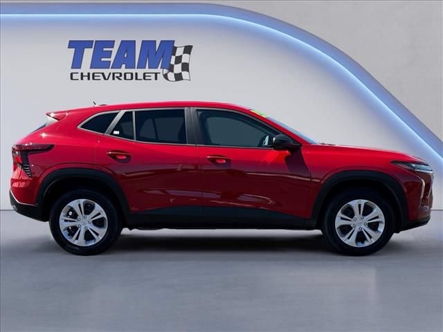 Certified 2026 Chevrolet Trax LS FWD image 4