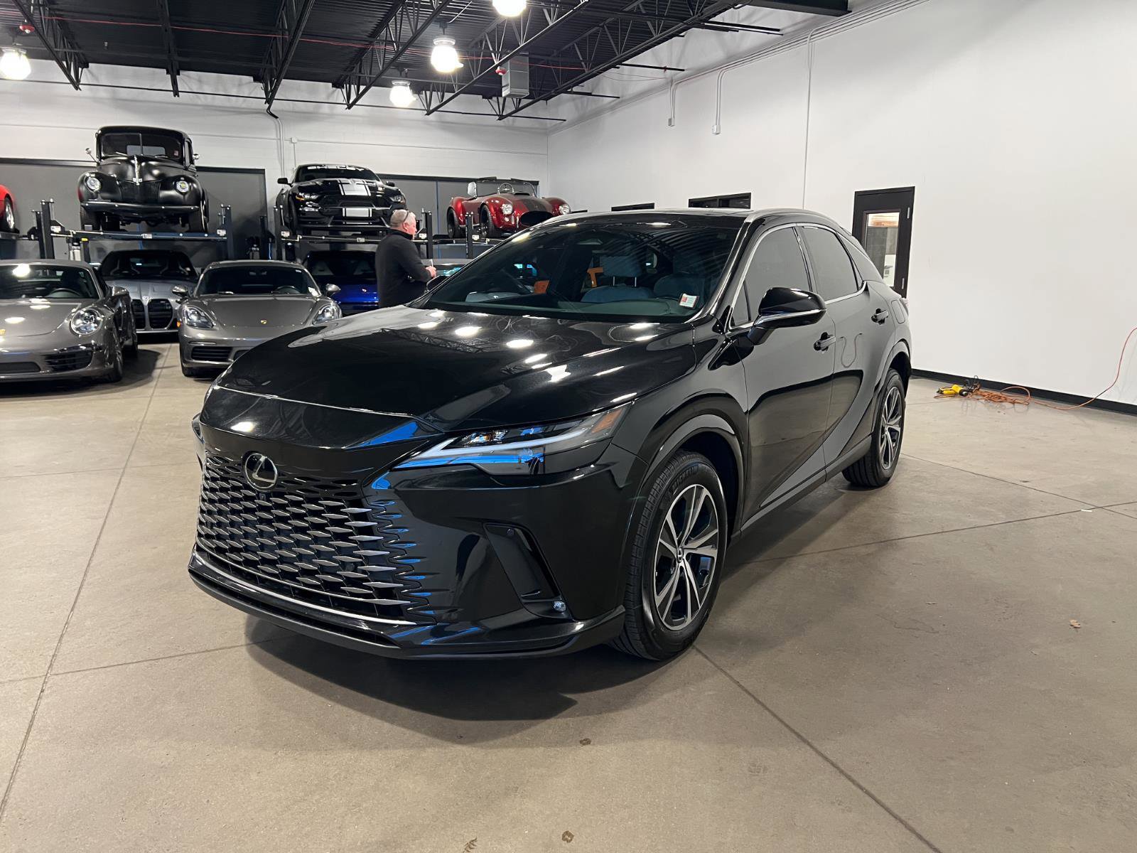 Used 2023 Lexus RX 350h image 7