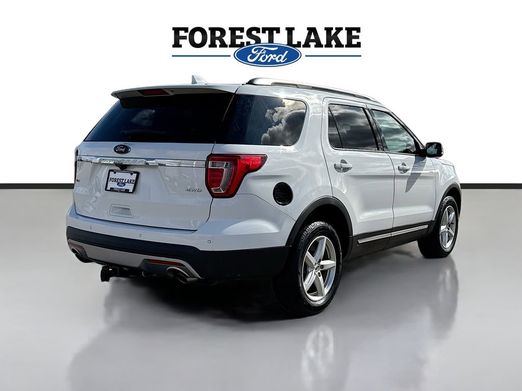 Used 2016 Ford Explorer XLT image 7