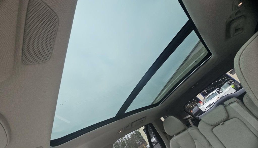 Used 2023 Volvo XC90 B6 Plus w/ Protection Package Premier image 14