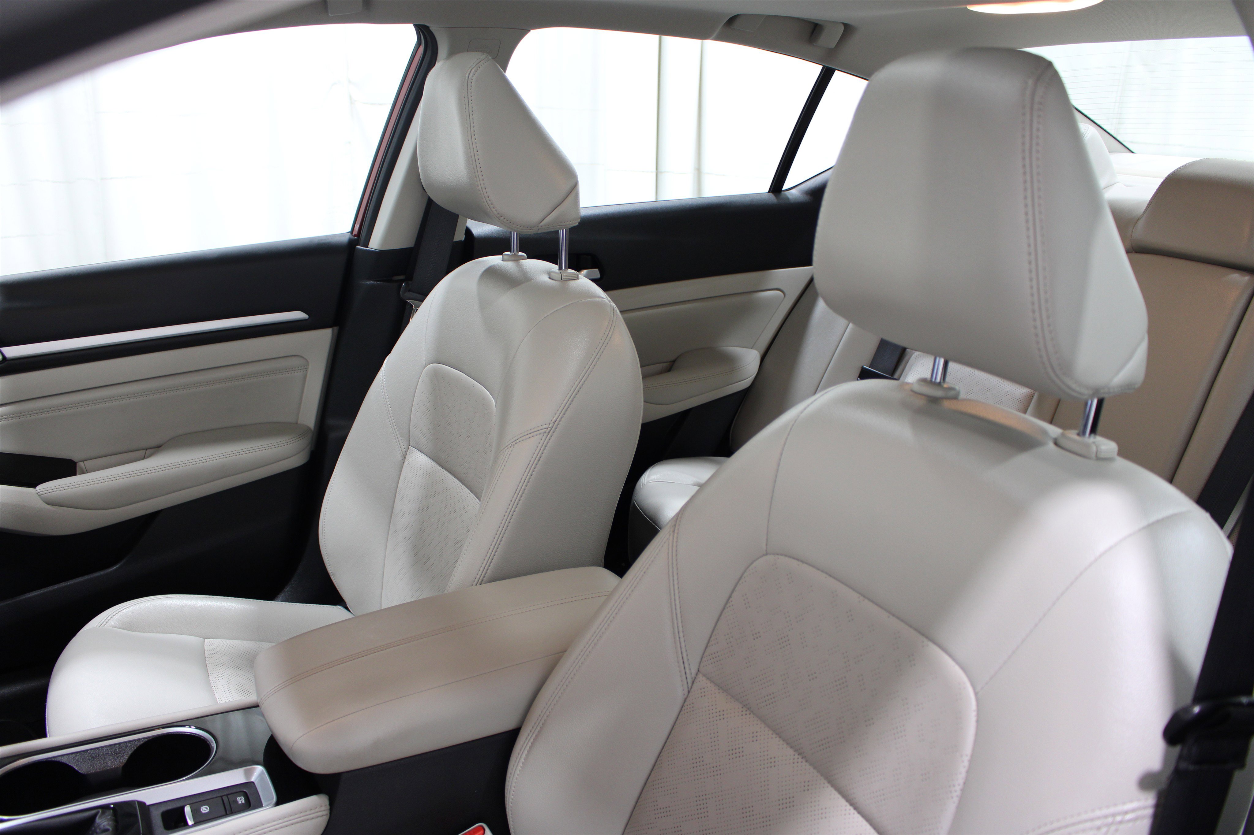 Used 2023 Nissan Altima 2.5 SL FWD image 4