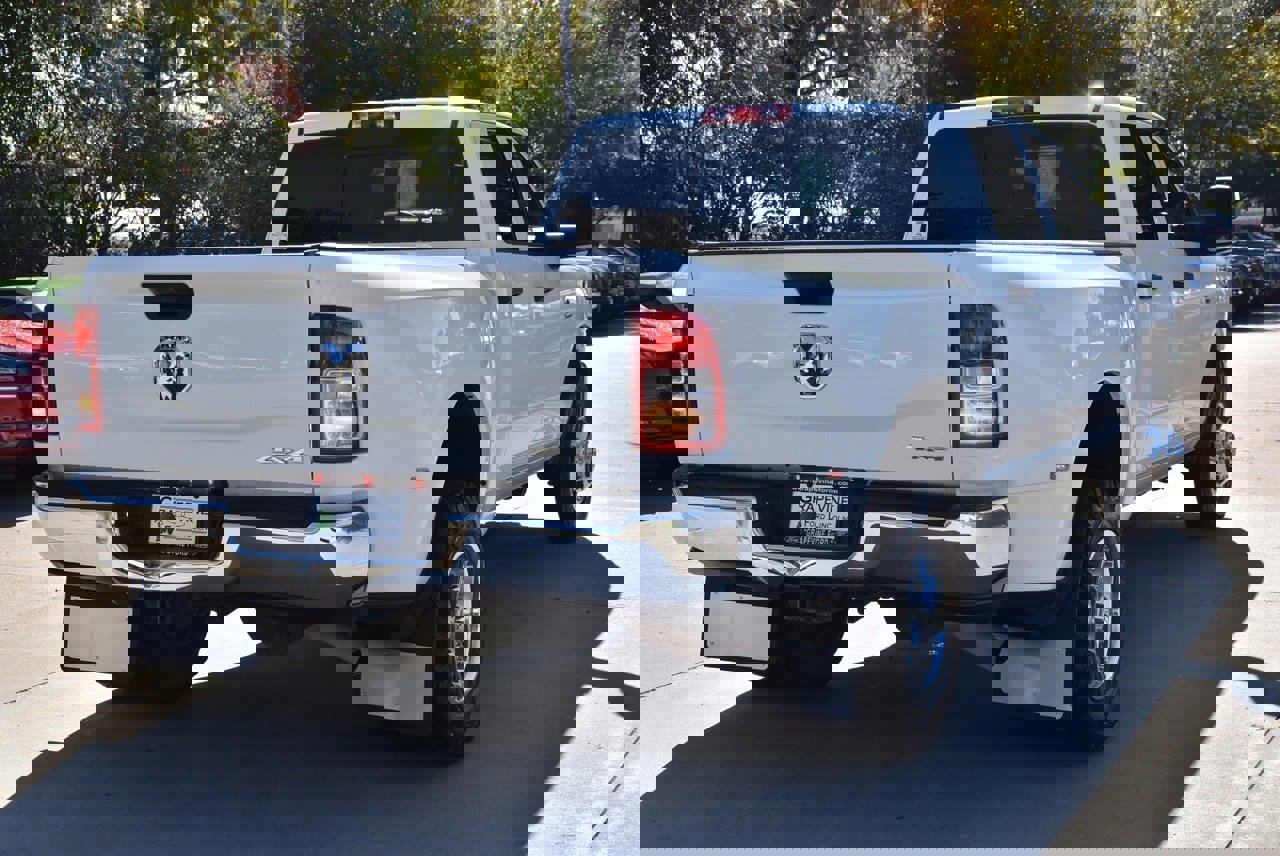 Used 2024 RAM 3500 Tradesman w/ Chrome Appearance Group image 8