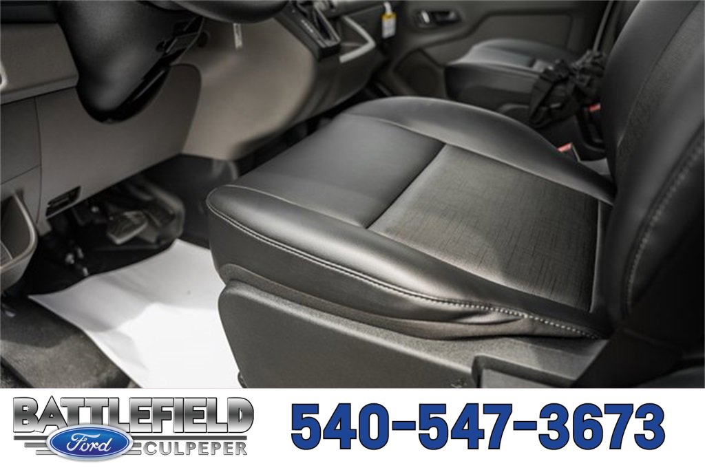 New 2025 Ford Transit 250 148 Medium Roof image 22