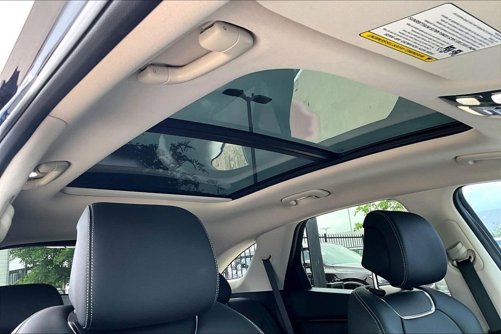 Used 2024 Genesis GV70 2.5T w/ Select Package image 20