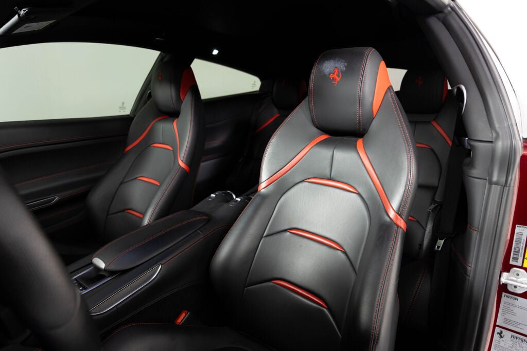 Certified 2019 Ferrari GTC4Lusso T RWD image 53