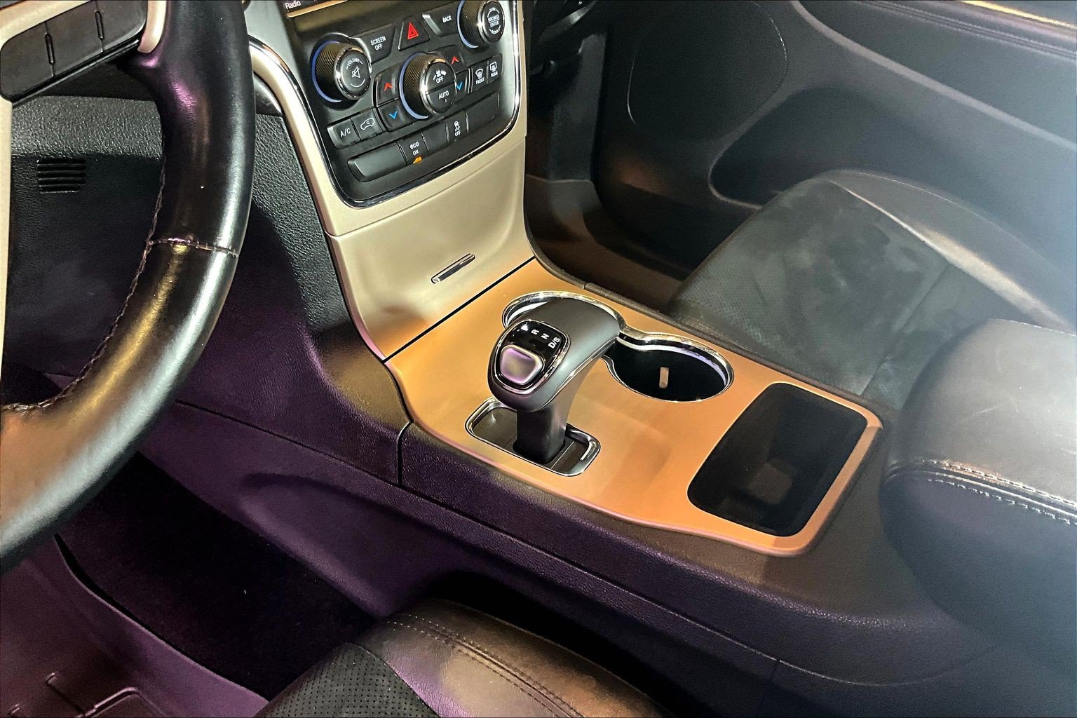 Used 2014 Jeep Grand Cherokee Altitude AWD/4WD image 17