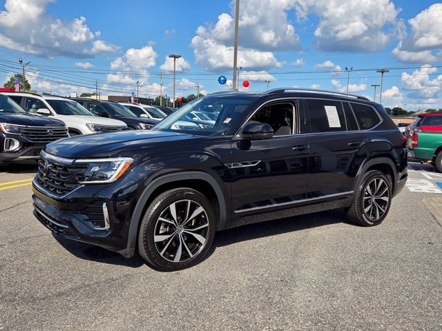 Certified 2025 Volkswagen Atlas SEL Premium R-Line AWD/4WD image 3