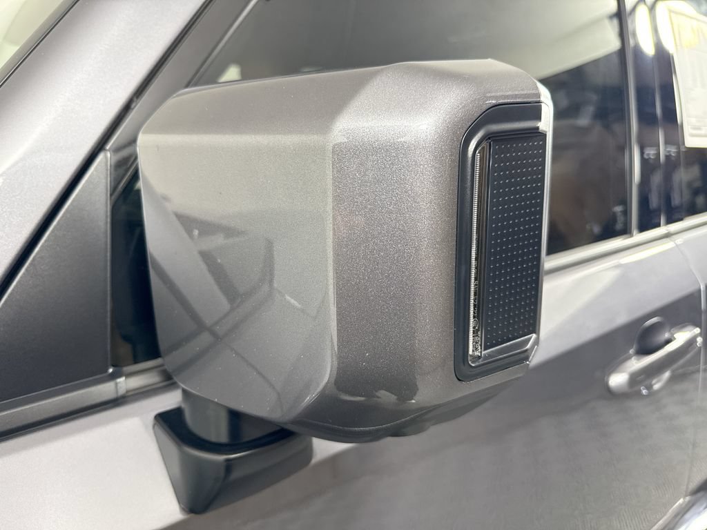 Used 2024 Lexus GX 550 w/ Accessory Package (Z1) AWD/4WD image 20
