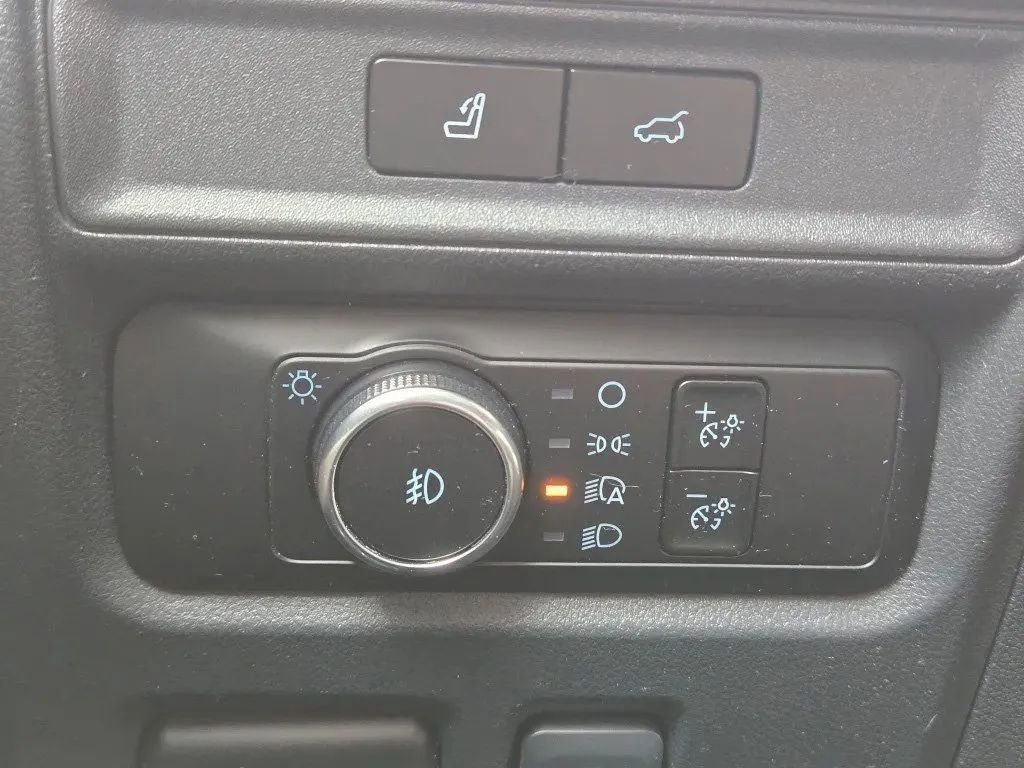 Used 2024 Ford Expedition Max Limited image 13