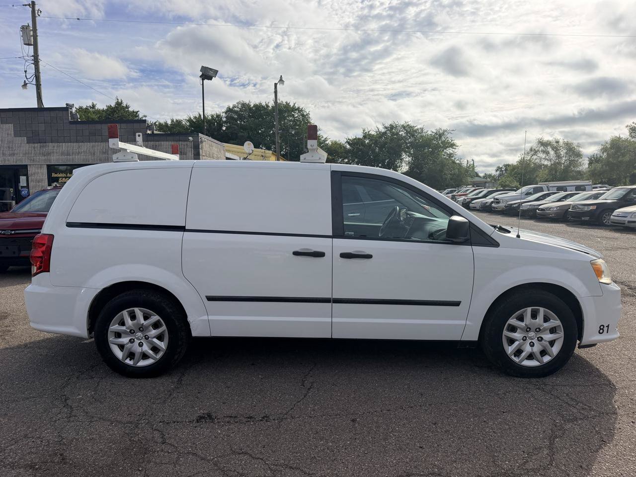 Used 2014 RAM C/V Tradesman FWD image 8