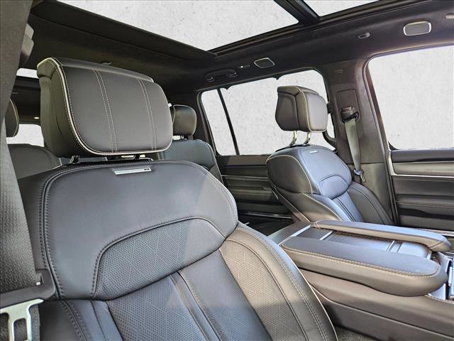 Used 2025 Jeep Grand Wagoneer L Series II Obsidian w/ Quick Order Packagew 28T image 27
