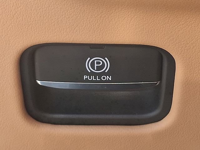 Used 2022 Jeep Grand Cherokee Summit AWD/4WD image 24