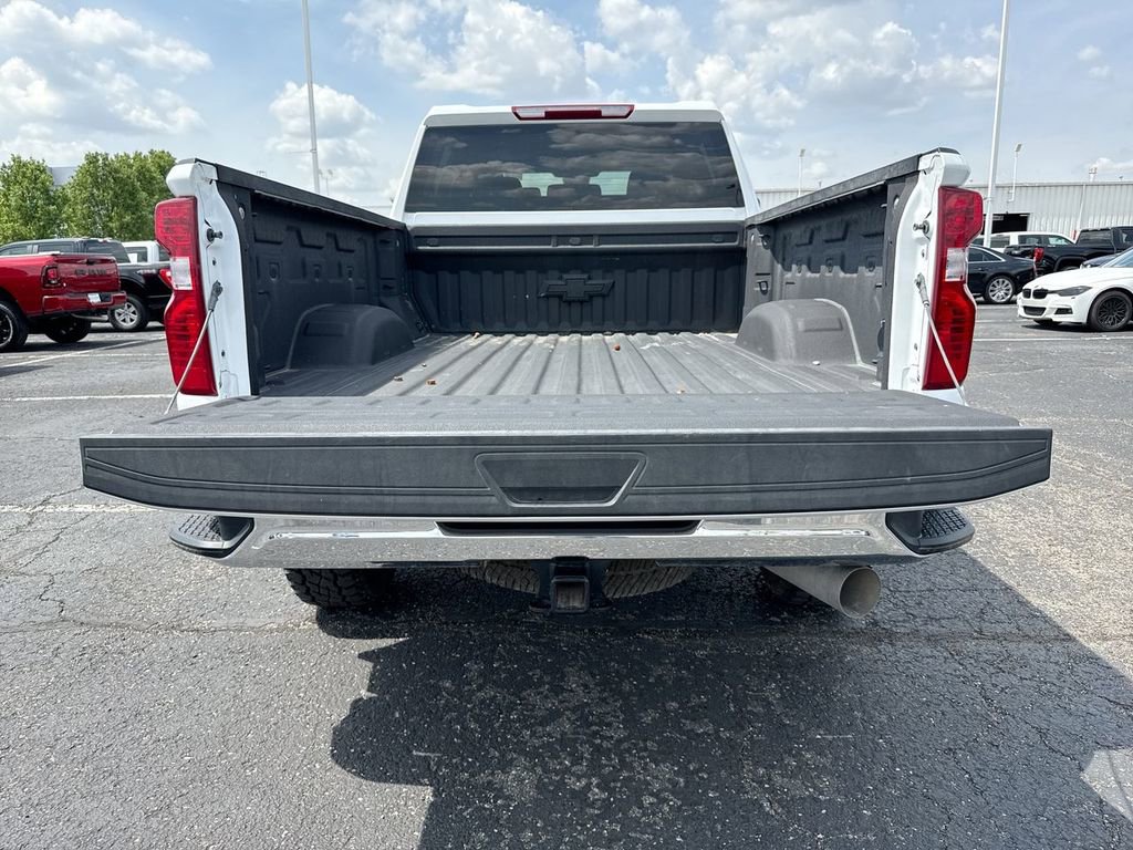 Used 2025 Chevrolet Silverado 2500 LT AWD/4WD image 24