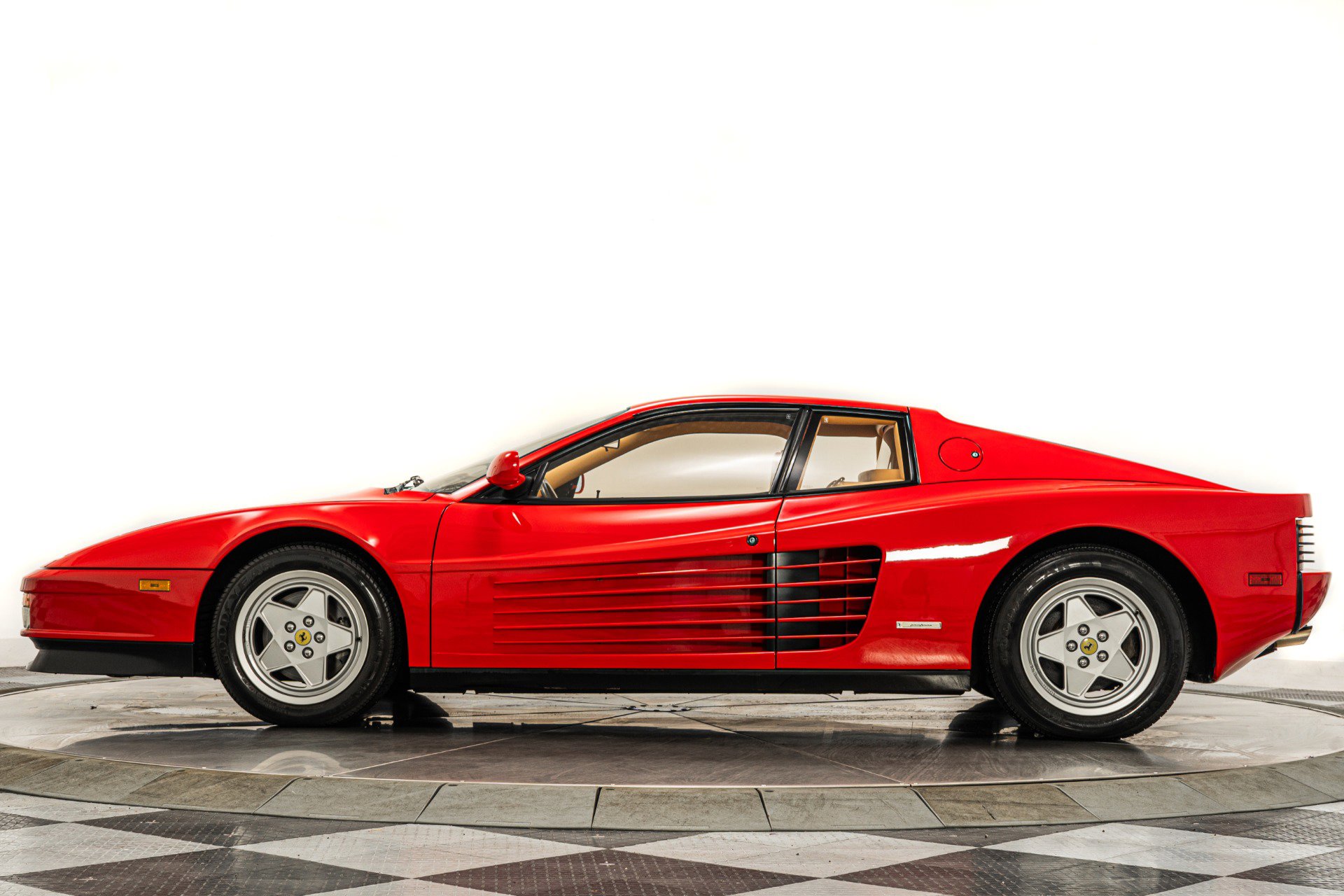 Used 1988 Ferrari Testarossa image 6