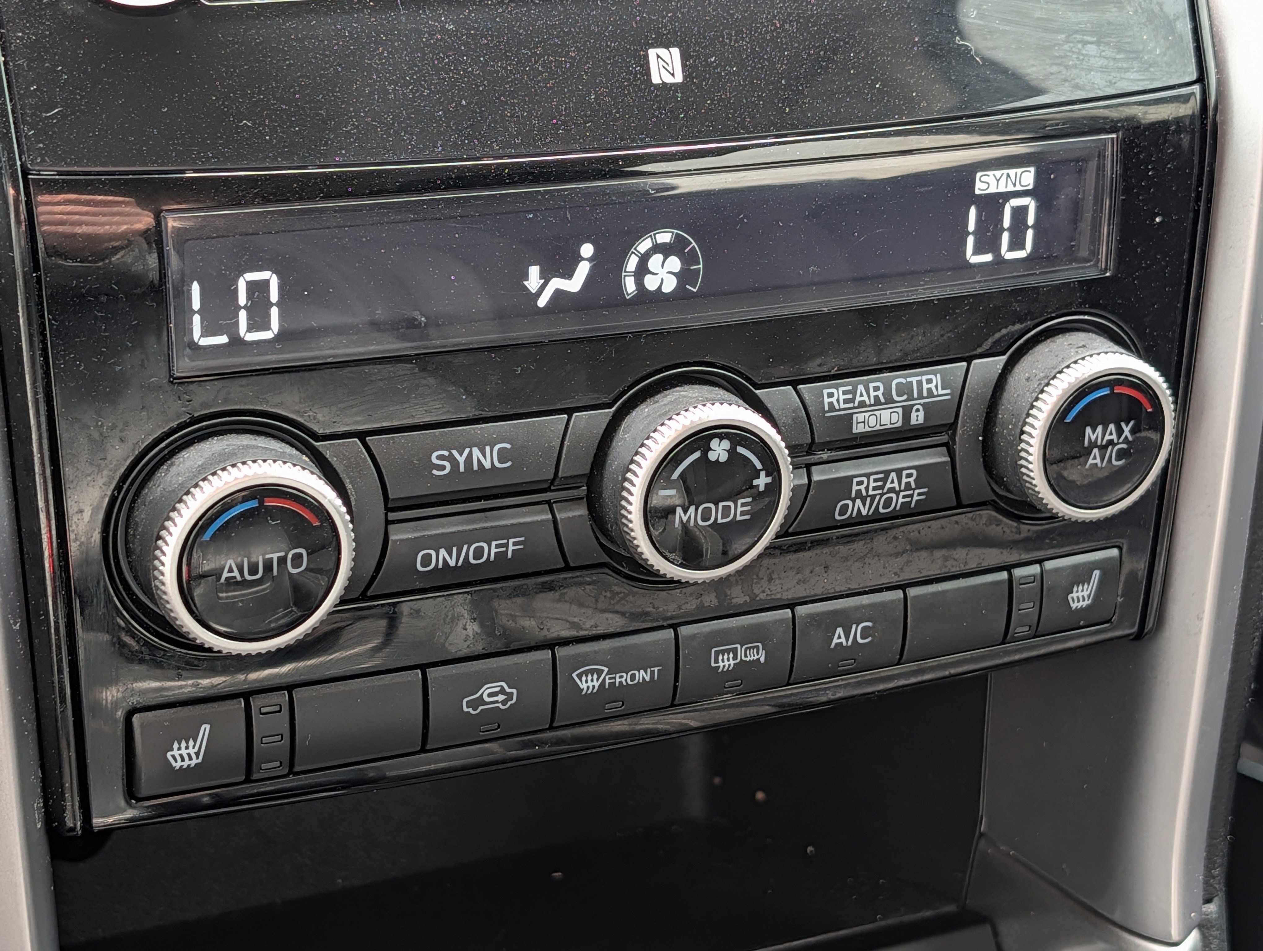 Used 2022 Subaru Ascent Premium image 23