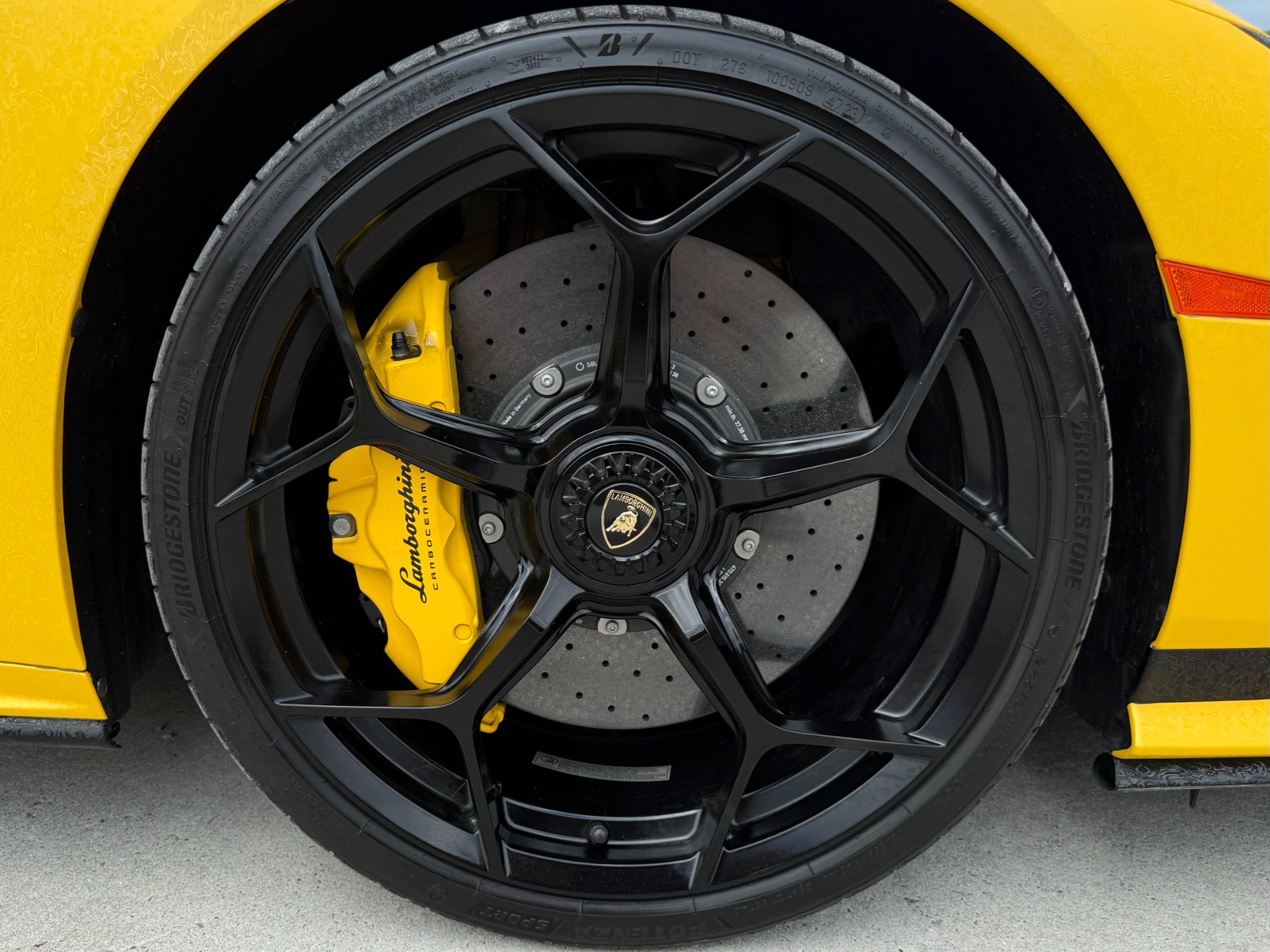 Used 2024 Lamborghini Huracan Tecnica RWD image 57