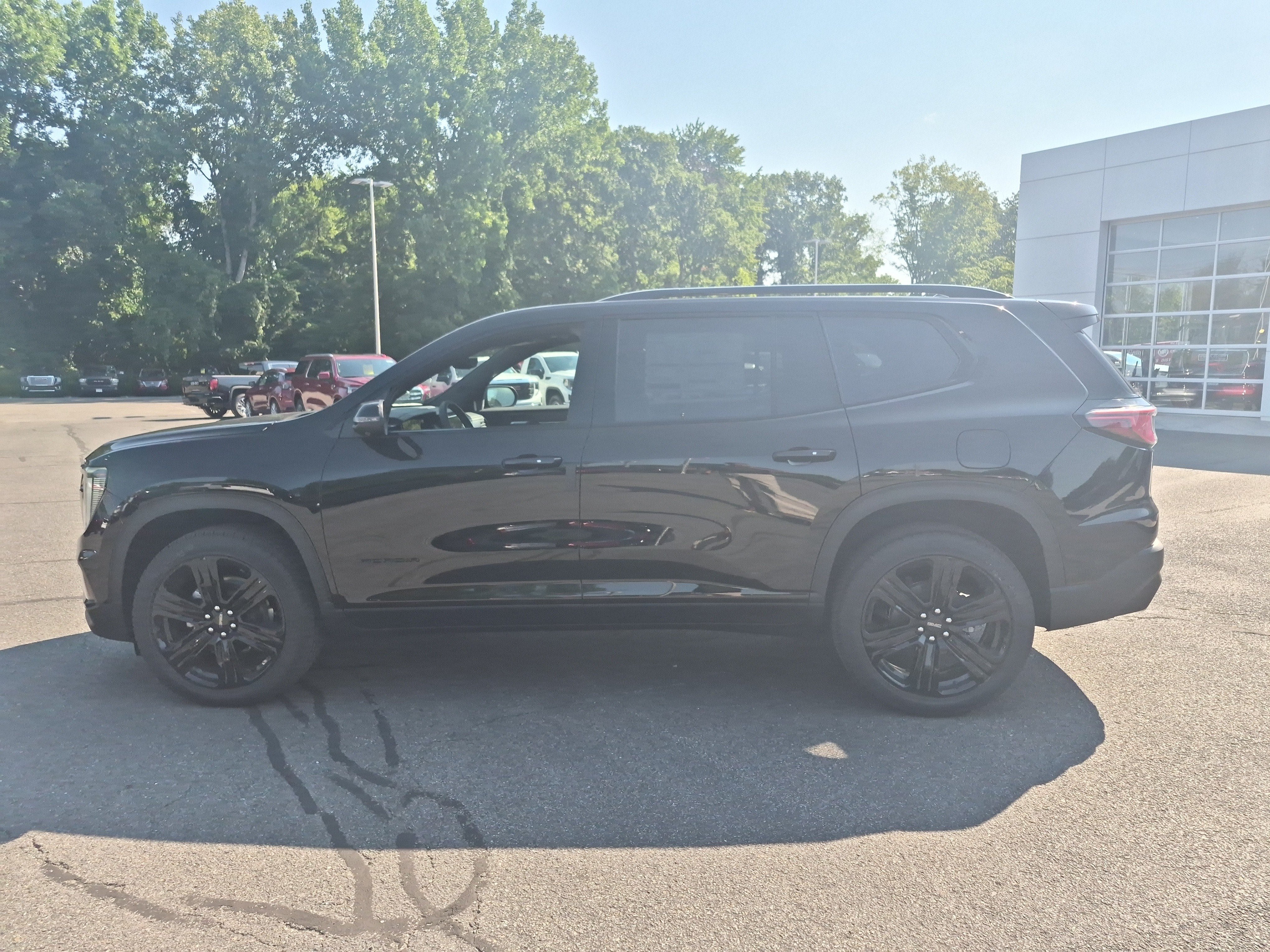 New 2026 GMC Acadia Elevation w/ Black Edition AWD/4WD image 2