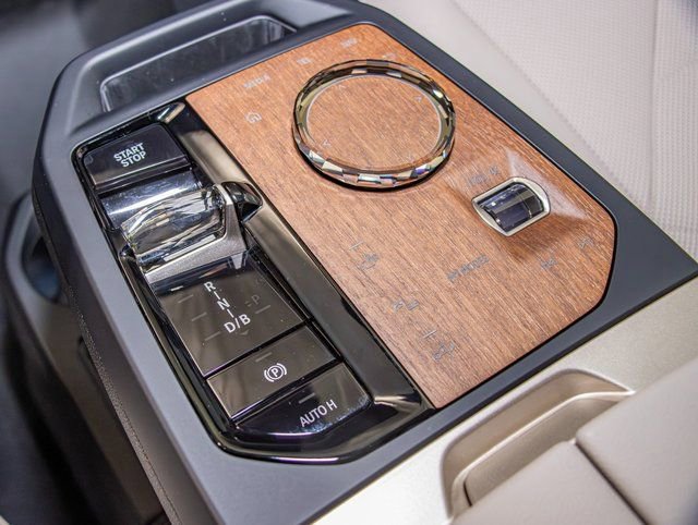 Certified 2025 BMW iX xDrive50 w/ Premium Package image 17