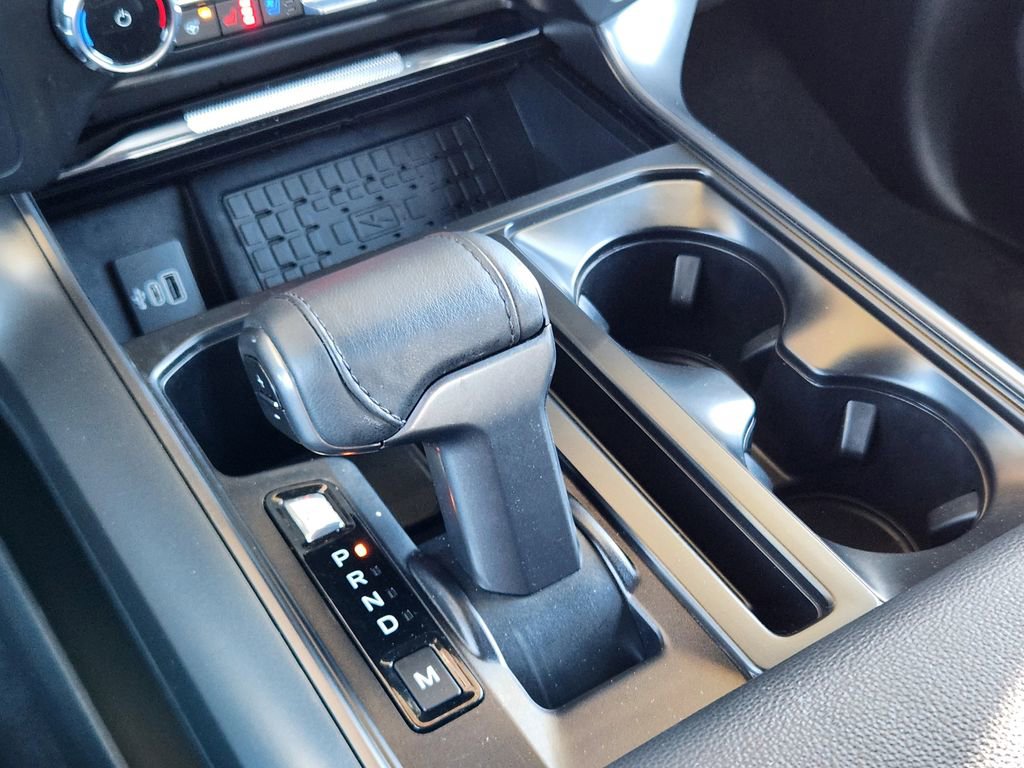 Used 2025 Ford F150 Lariat w/ Equipment Group 501A Mid image 22