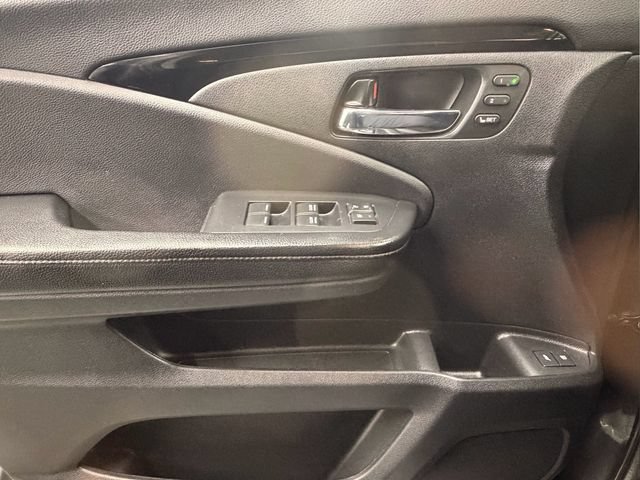 Certified 2019 Honda Pilot Touring image 35