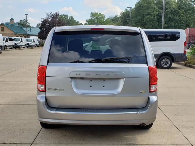 Used 2018 Dodge Grand Caravan SE w/ UConnect Hands-Free Group FWD image 4