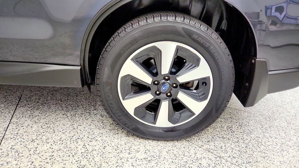 Used 2018 Subaru Forester 2.5i Limited AWD/4WD image 9