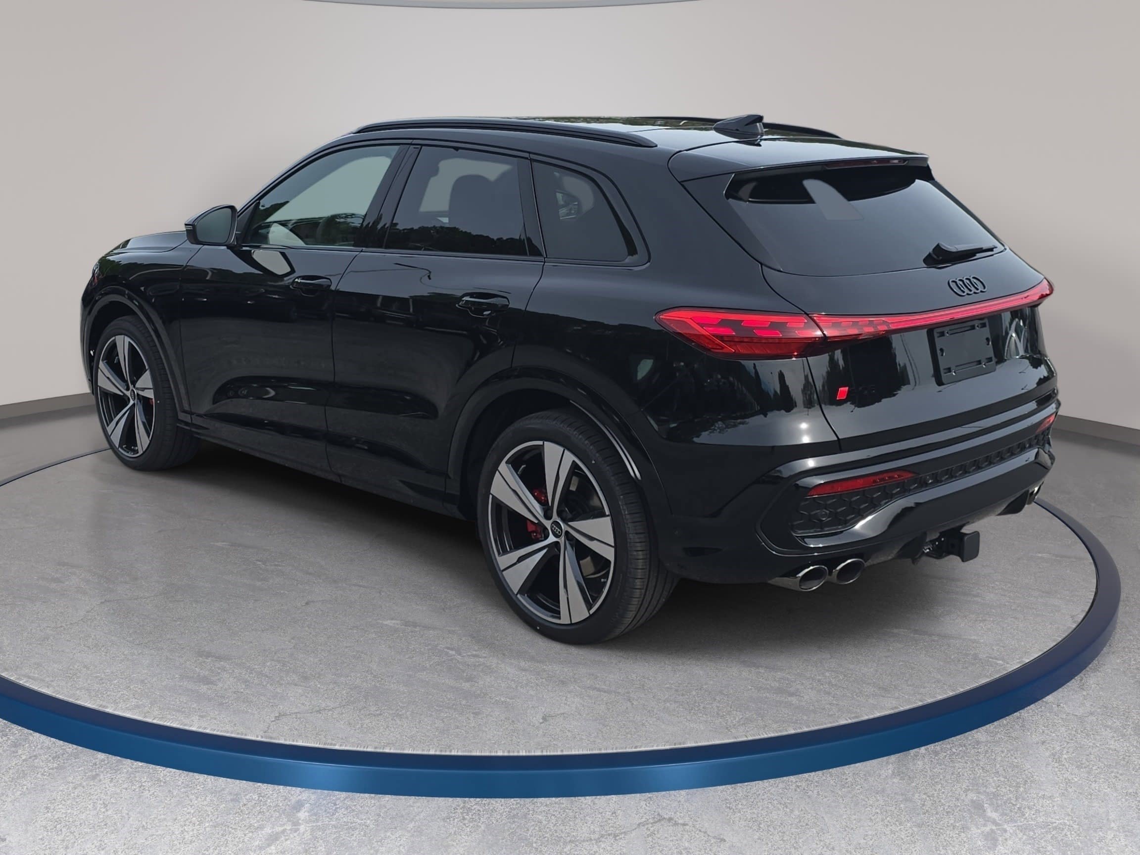 New 2026 Audi SQ5 Premium Plus image 7