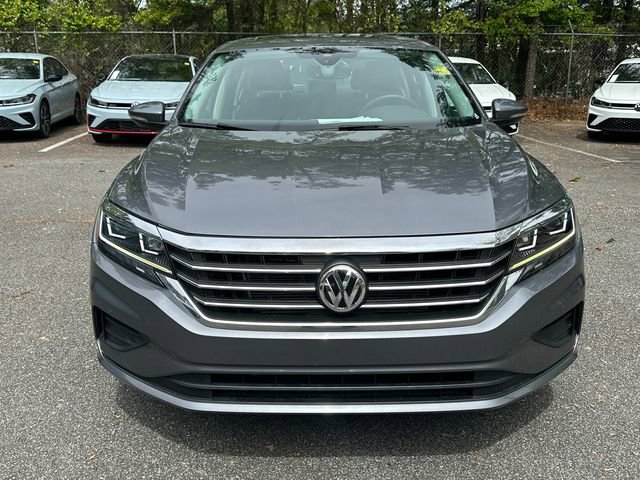 Used 2021 Volkswagen Passat 2.0T SE image 2