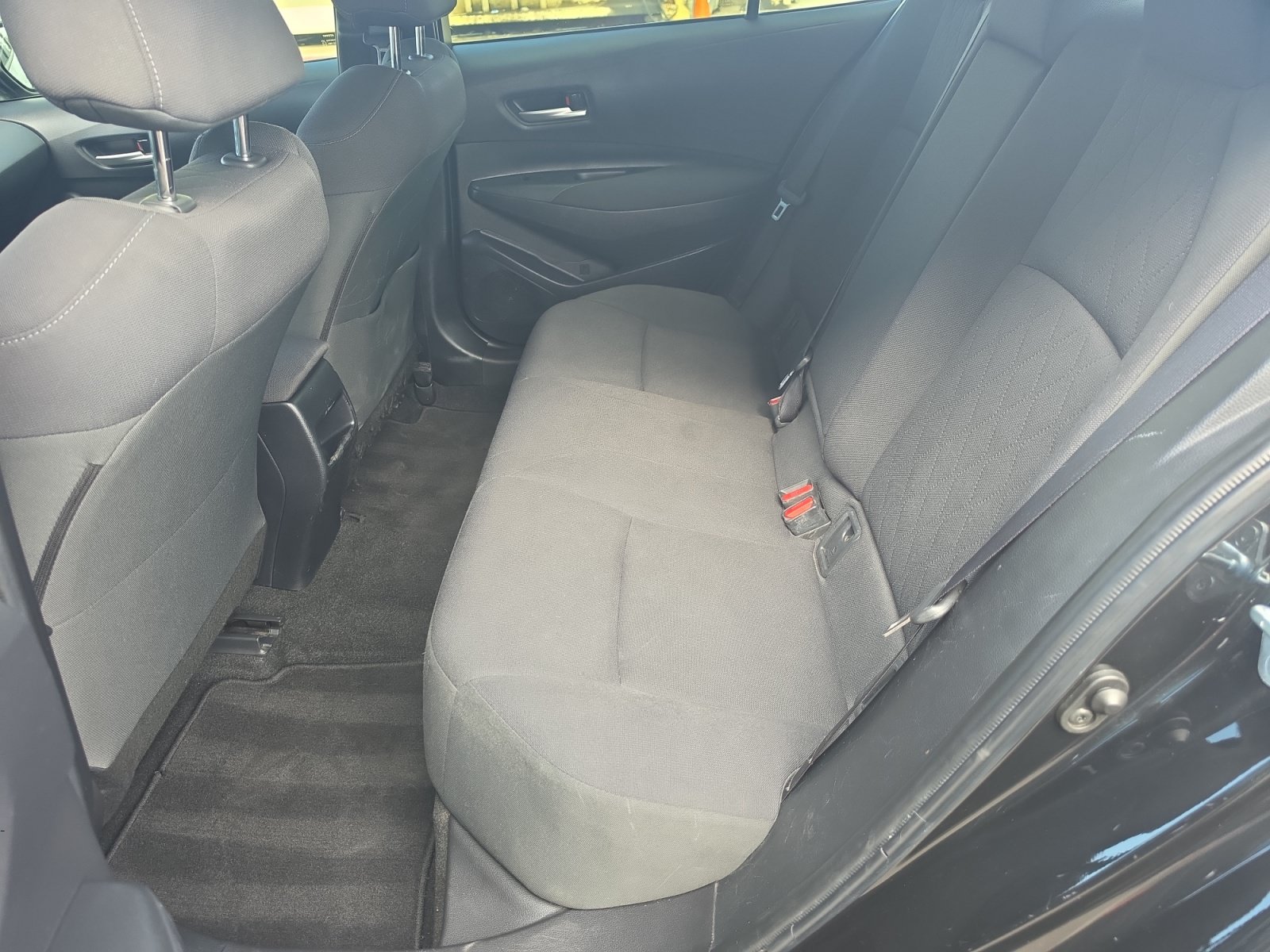 Used 2020 Toyota Corolla LE FWD image 17