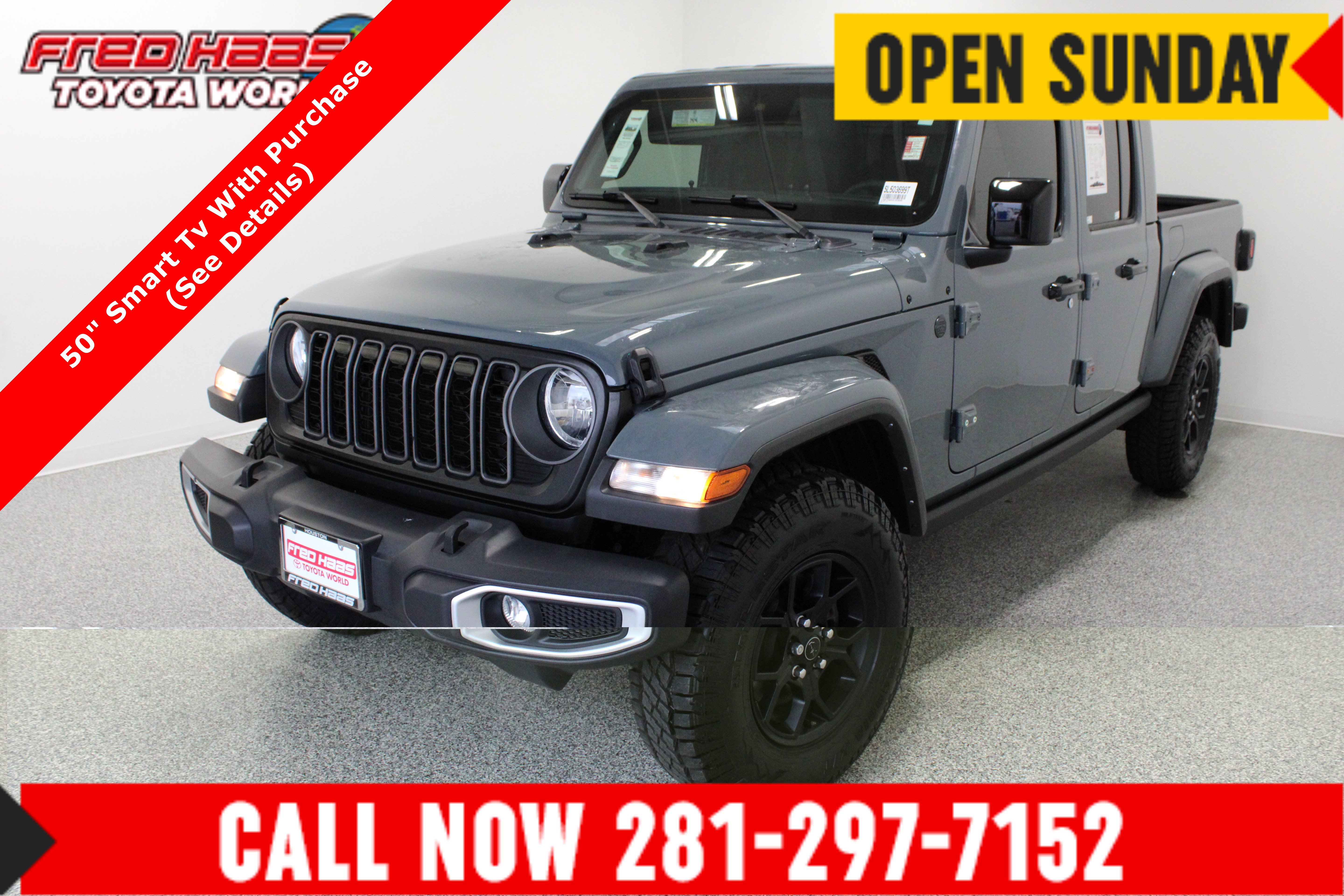 Used 2025 Jeep Gladiator Sport AWD/4WD image 1