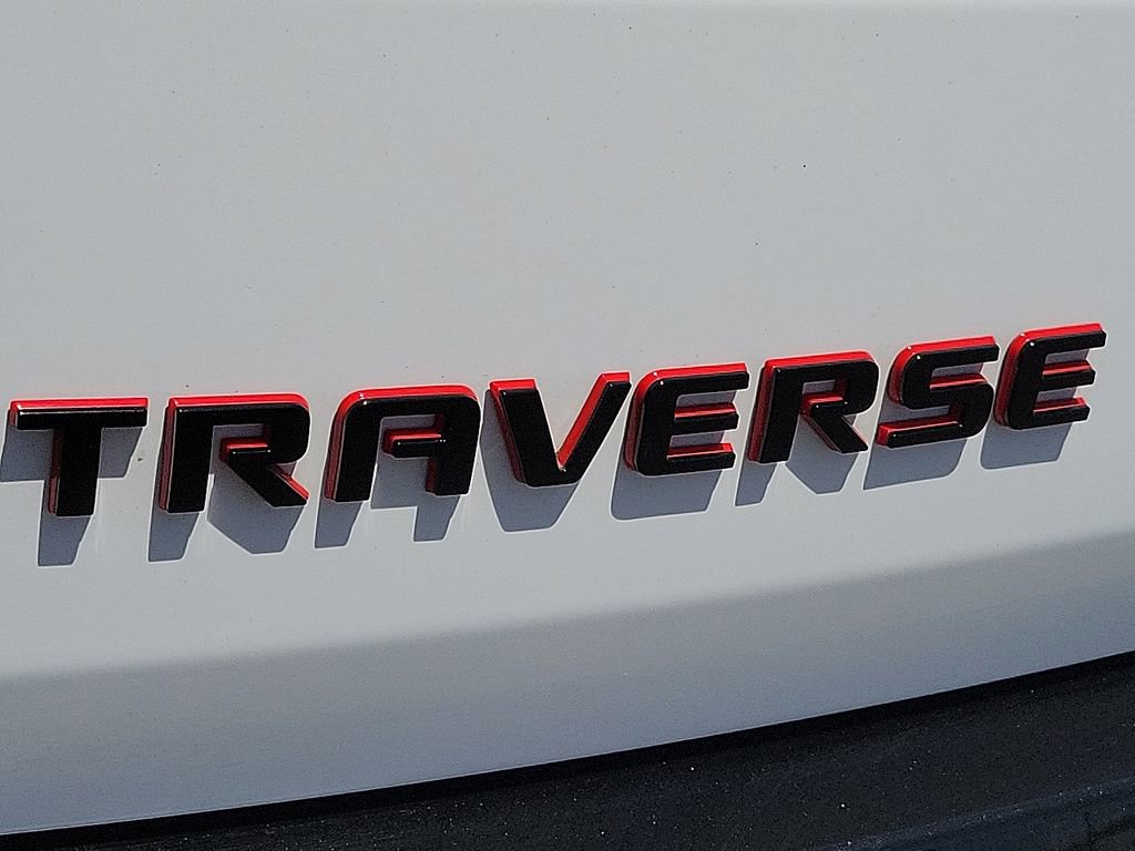 Used 2023 Chevrolet Traverse Premier w/ Redline Edition image 9
