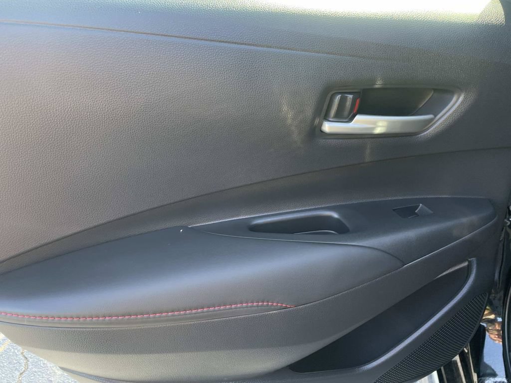 Used 2025 Toyota Corolla SE FWD image 12