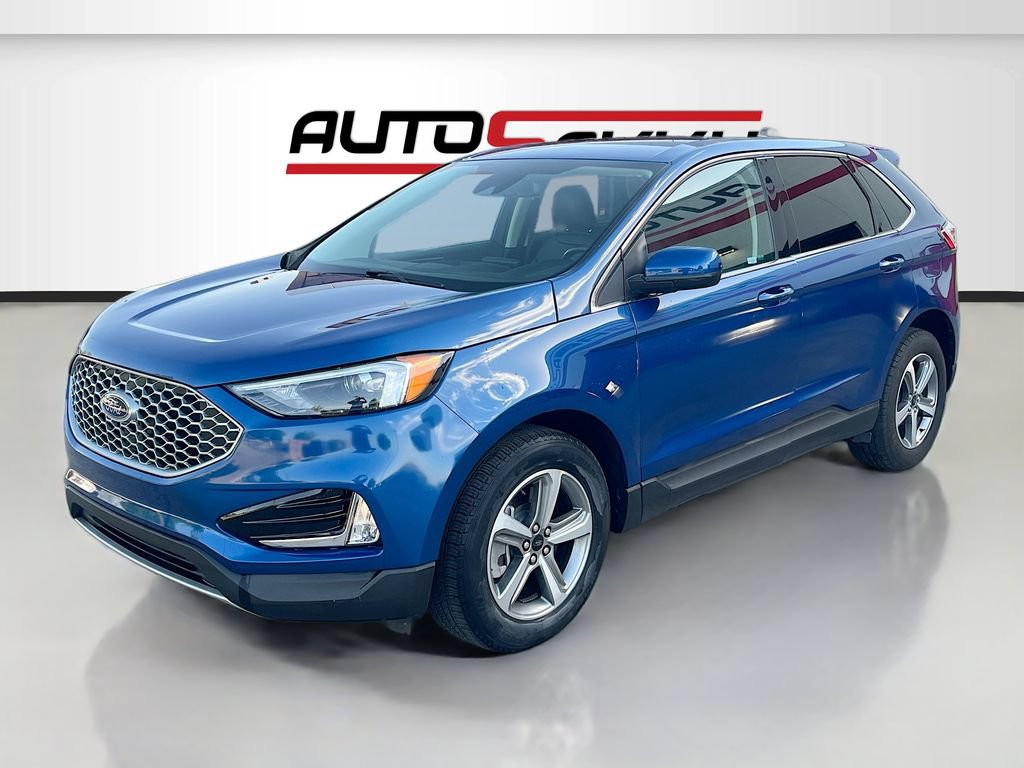 Used 2023 Ford Edge SEL w/ Convenience Package AWD/4WD image 3