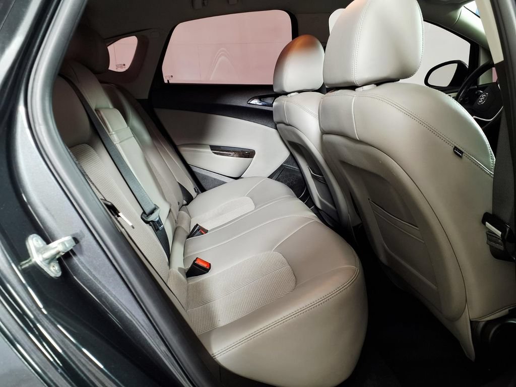 Used 2014 Buick Verano FWD image 12